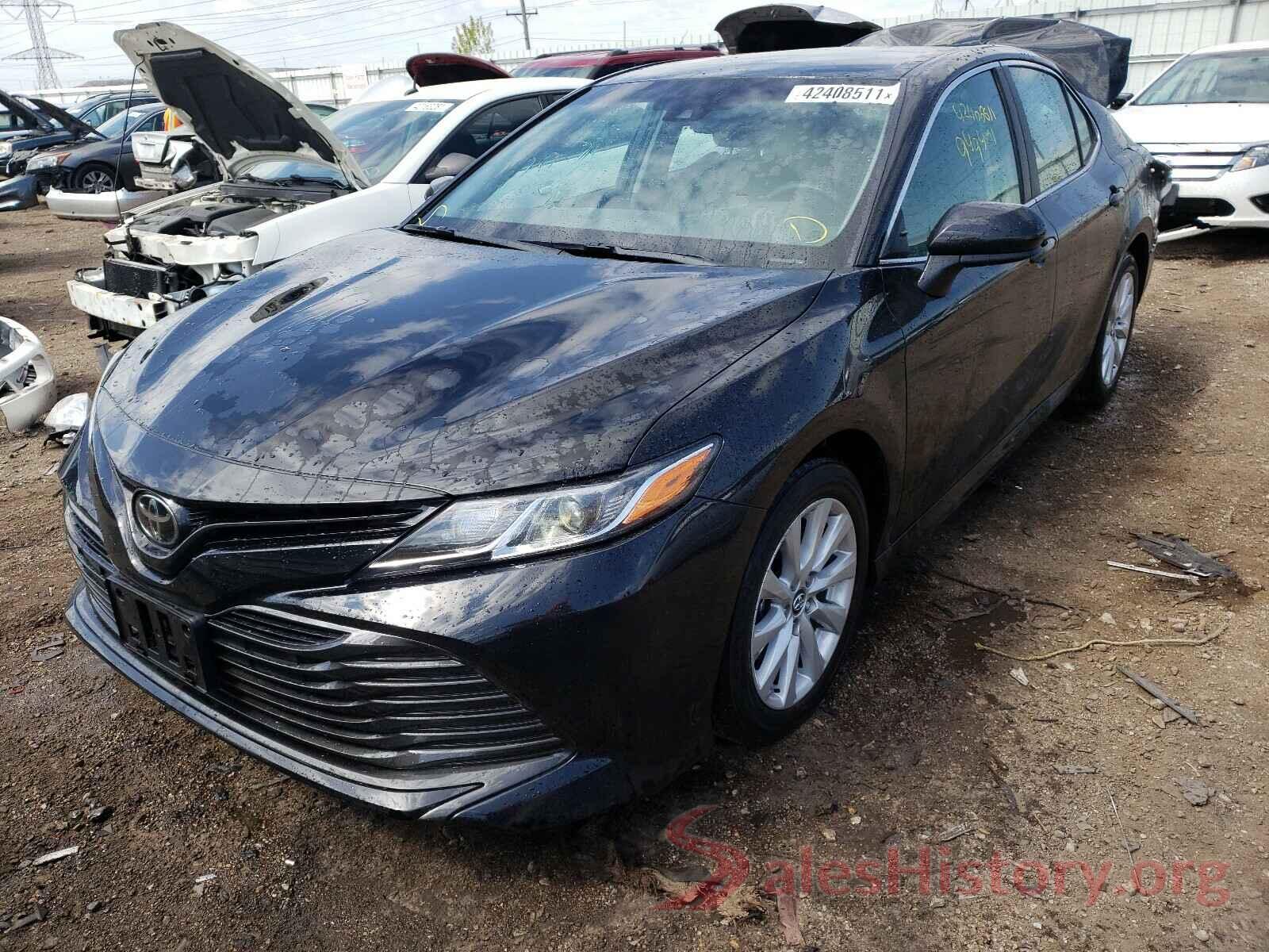 4T1B11HK5JU633147 2018 TOYOTA CAMRY