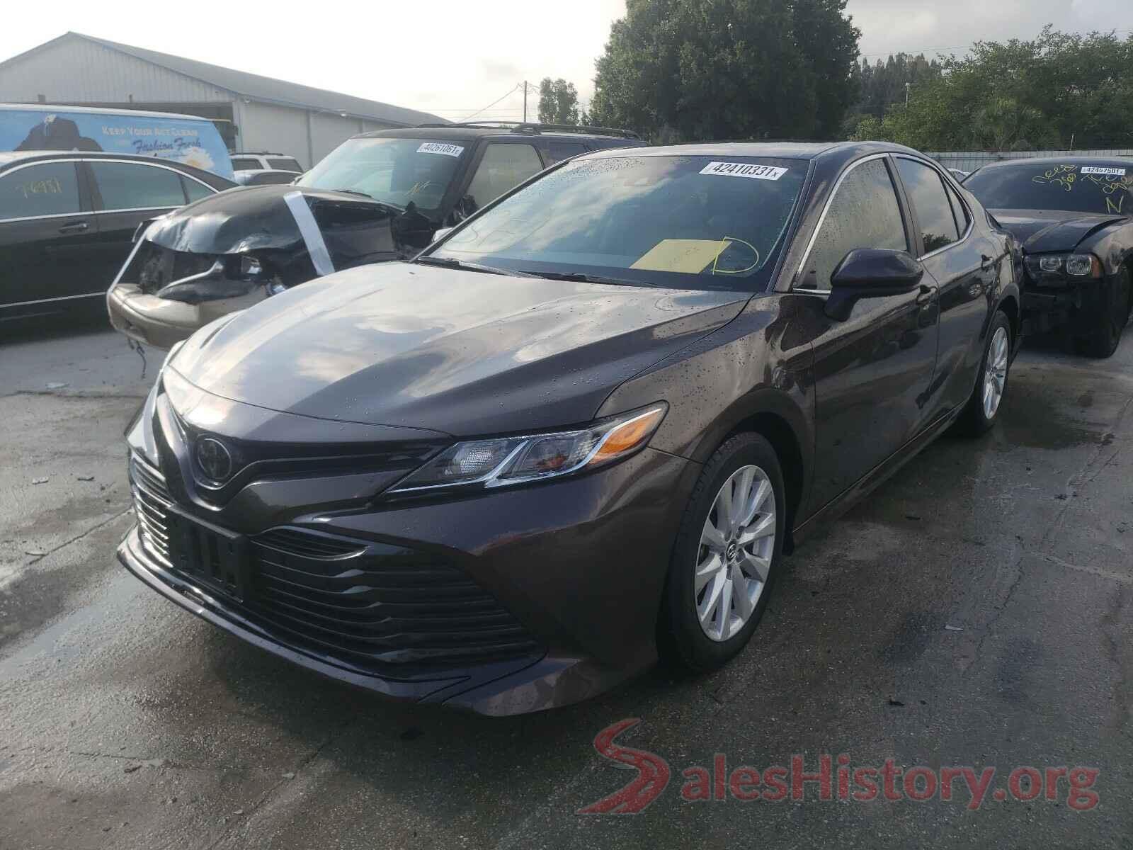 4T1B11HKXJU651143 2018 TOYOTA CAMRY