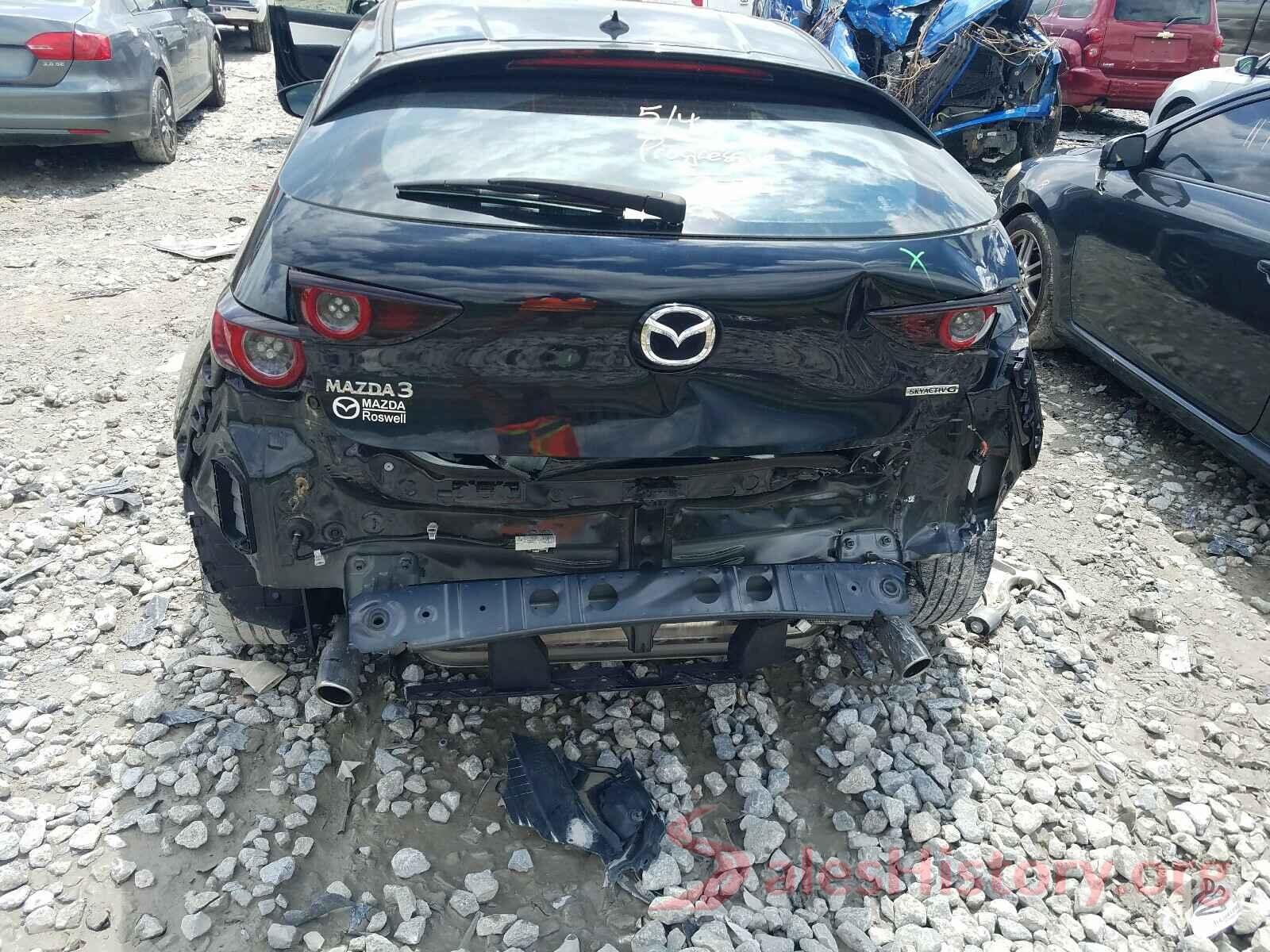 JM1BPAMMXK1121154 2019 MAZDA 3