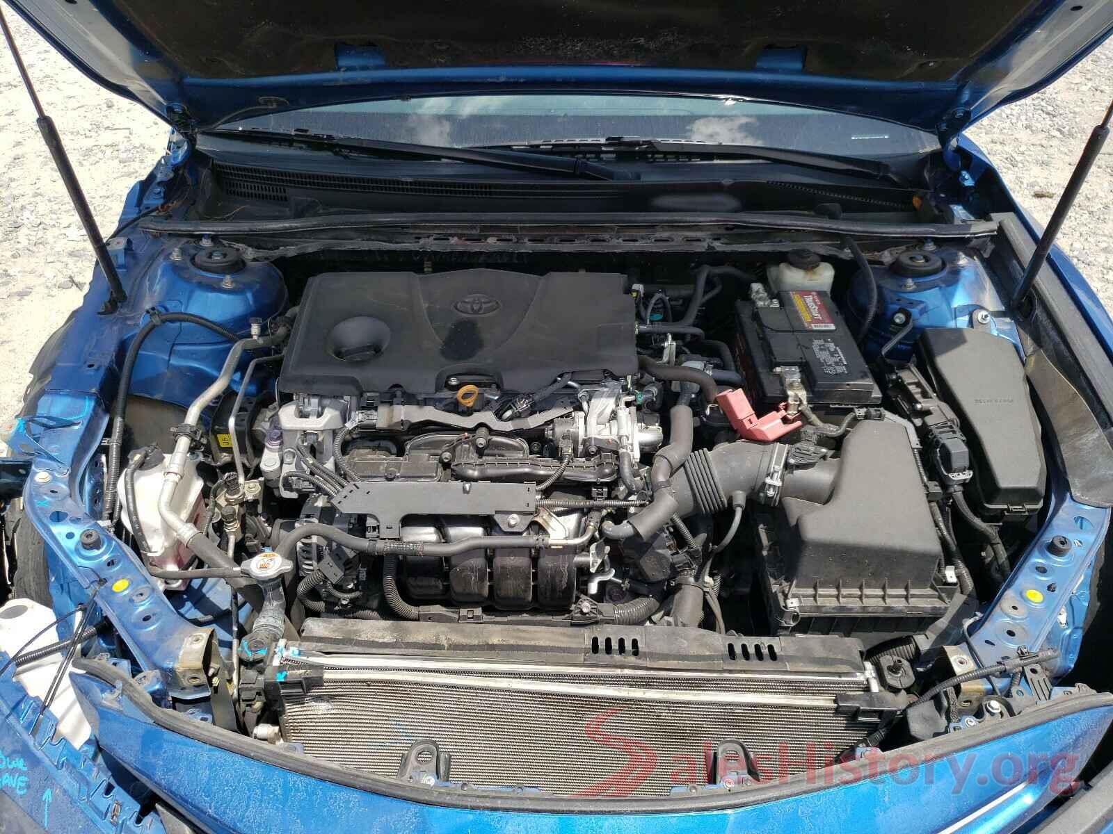 4T1B11HK0JU008011 2018 TOYOTA CAMRY