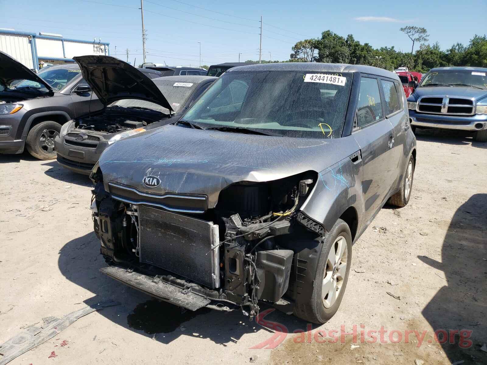 KNDJN2A20K7699447 2019 KIA SOUL