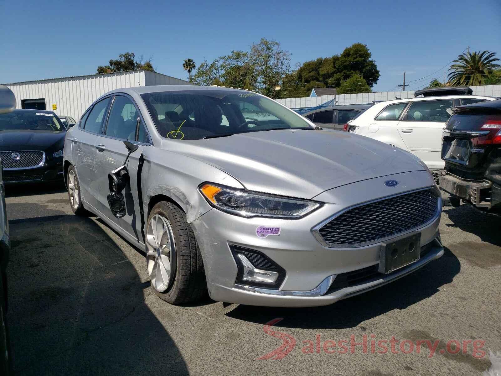 3FA6P0SU3KR215970 2019 FORD FUSION