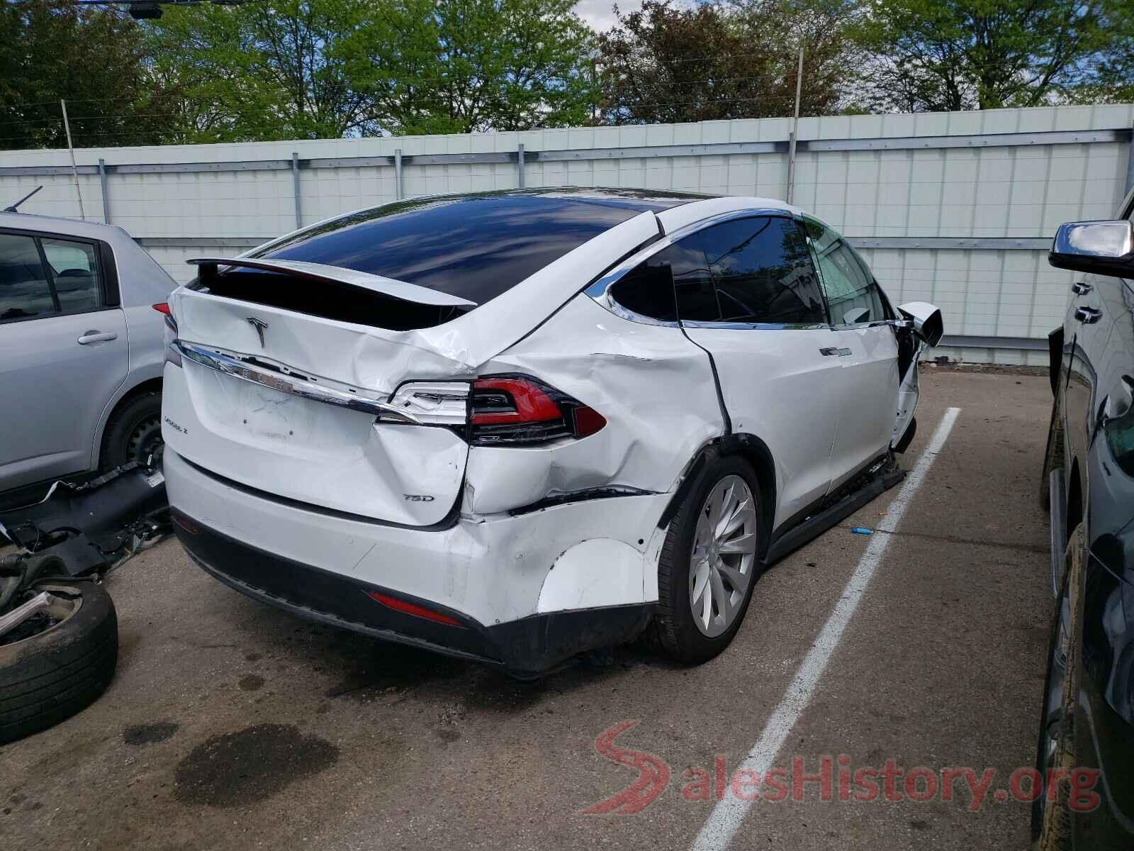 5YJXCBE25JF113649 2018 TESLA MODEL X