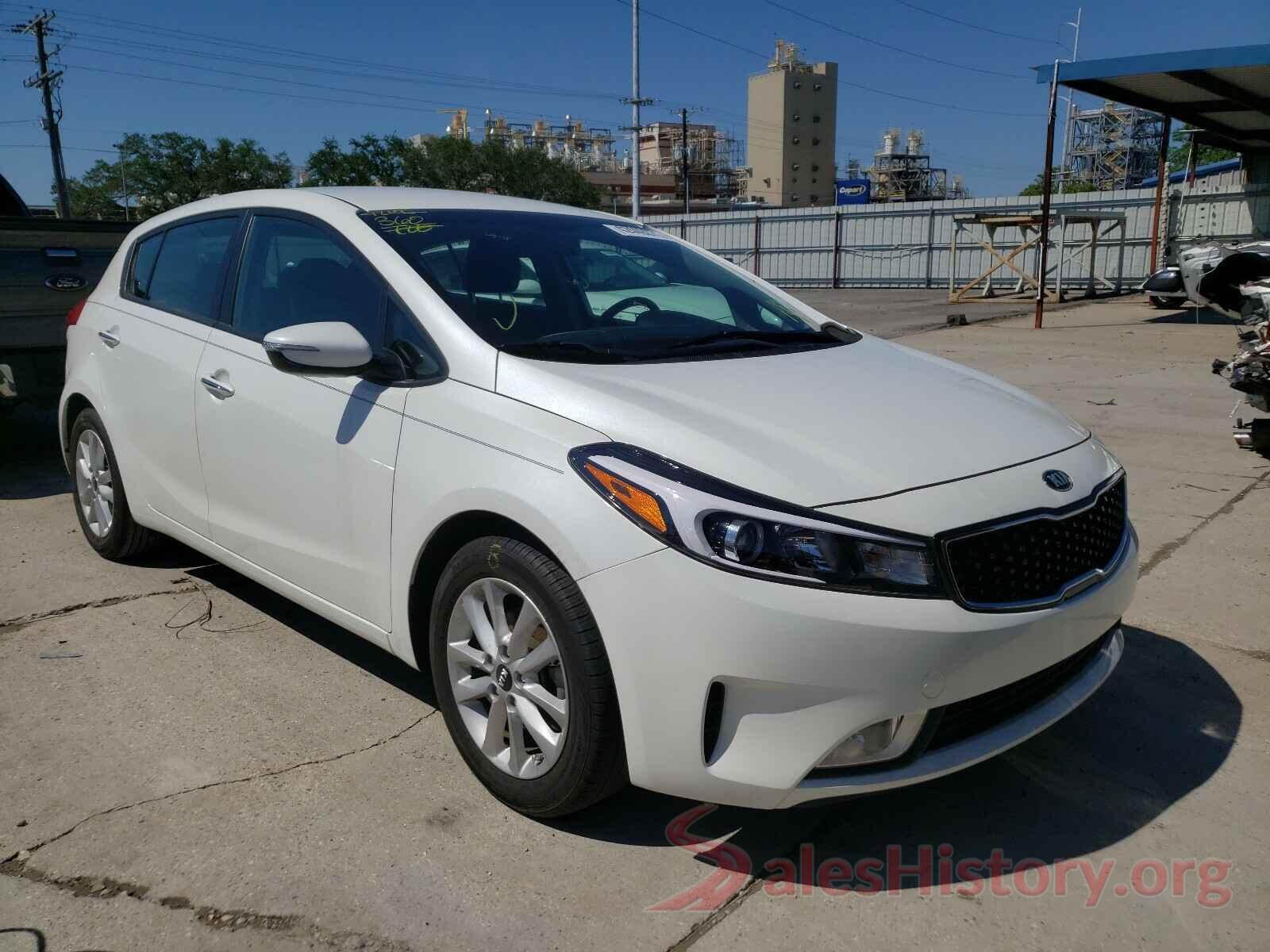 KNAFK5A84H5718975 2017 KIA FORTE