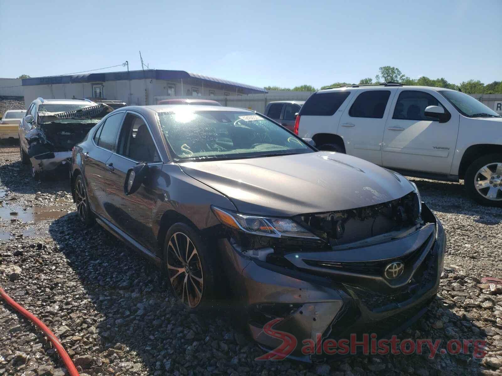 4T1G11AK7LU879555 2020 TOYOTA CAMRY