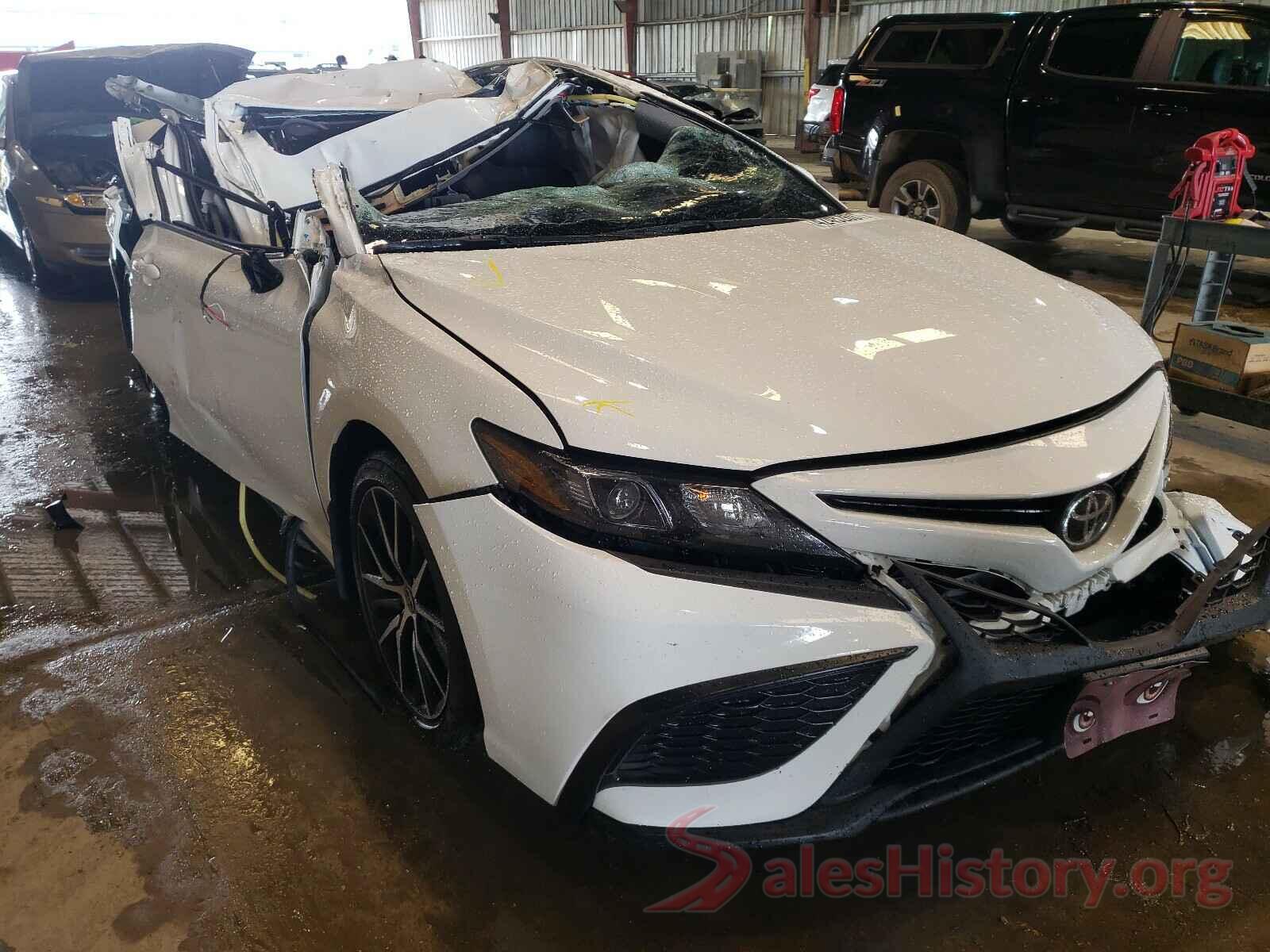 4T1G11AK4MU524182 2021 TOYOTA CAMRY