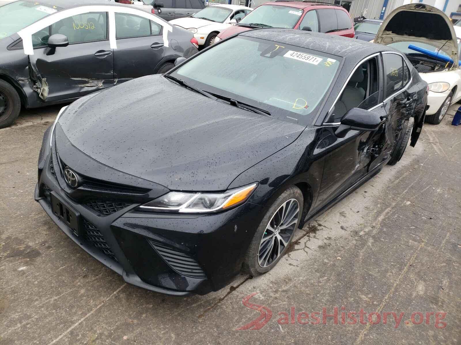 4T1B11HK2KU172264 2019 TOYOTA CAMRY