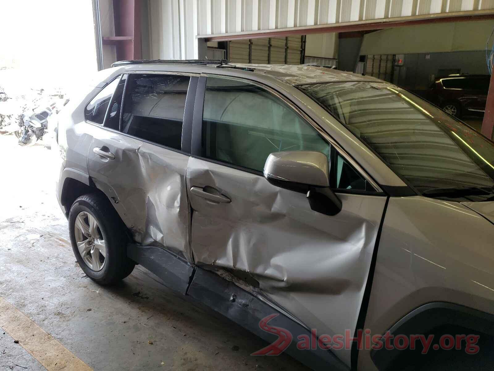 2T3P1RFV7MW153009 2021 TOYOTA RAV4