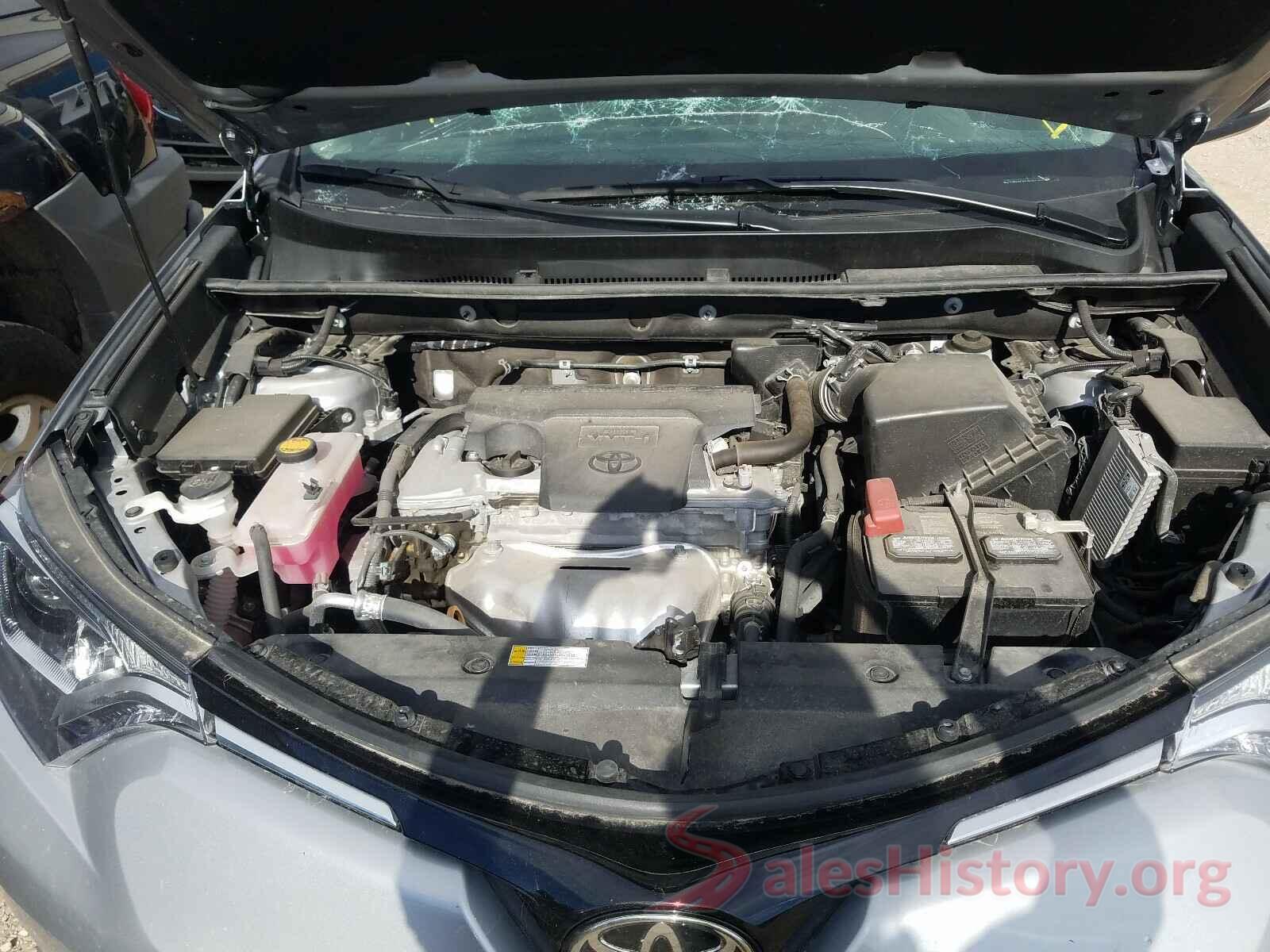 2T3BFREV9JW765981 2018 TOYOTA RAV4