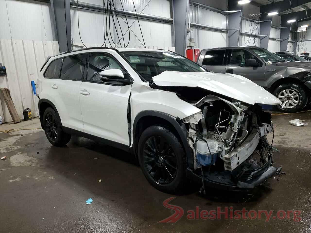 5TDJZRFH5KS563072 2019 TOYOTA HIGHLANDER