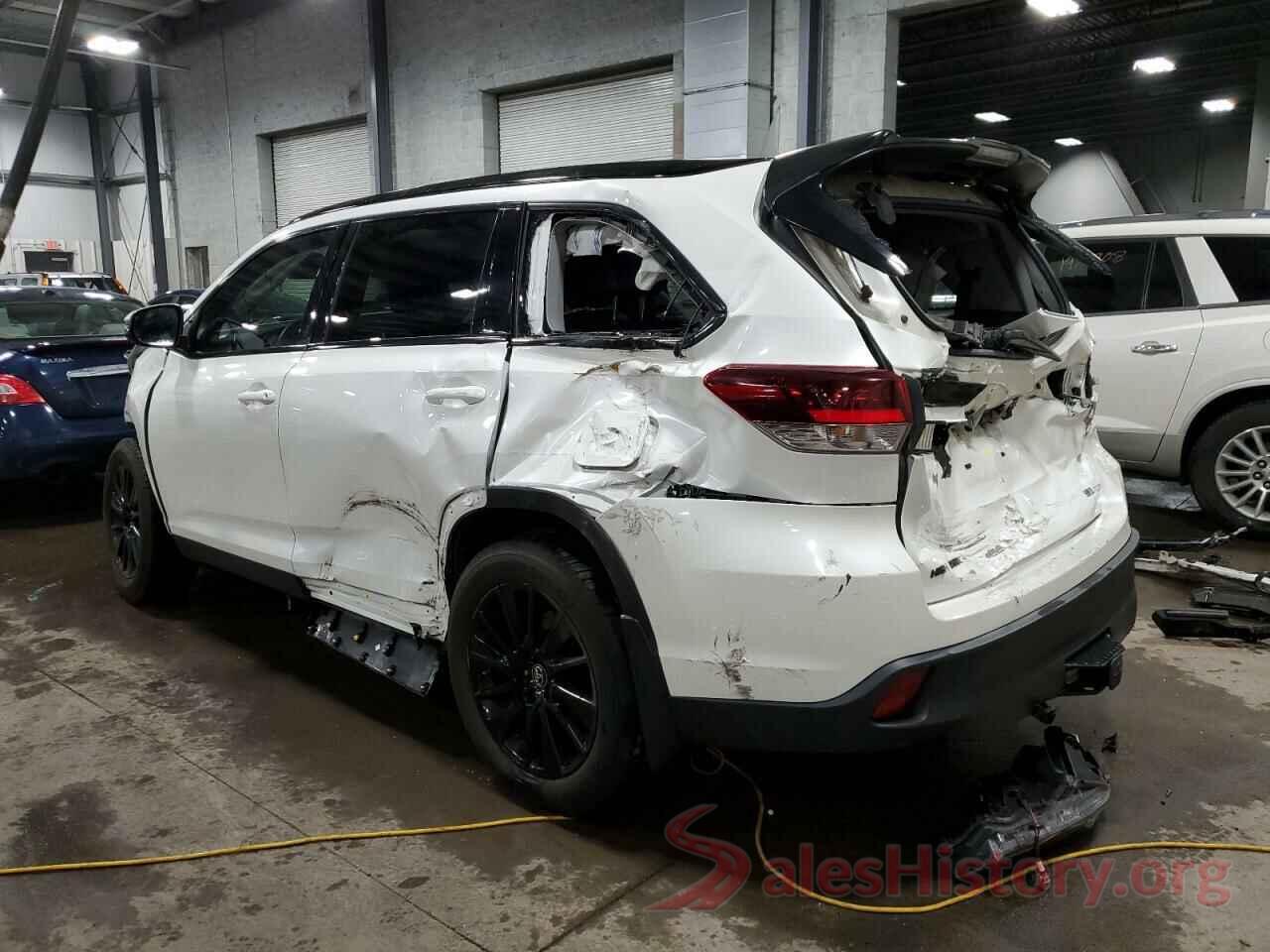 5TDJZRFH5KS563072 2019 TOYOTA HIGHLANDER