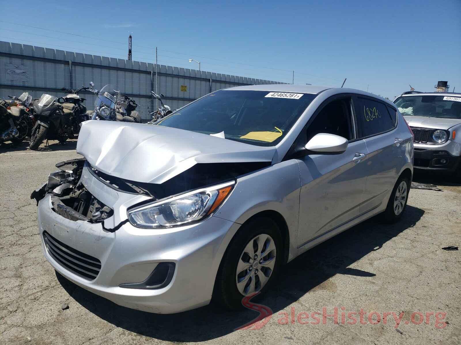 KMHCT5AE6HU352205 2017 HYUNDAI ACCENT