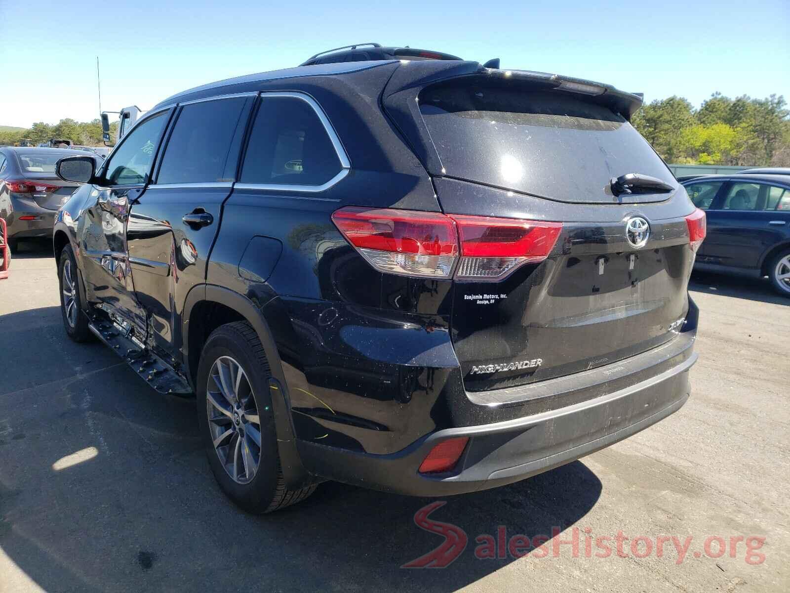 5TDJZRFH2KS620585 2019 TOYOTA HIGHLANDER