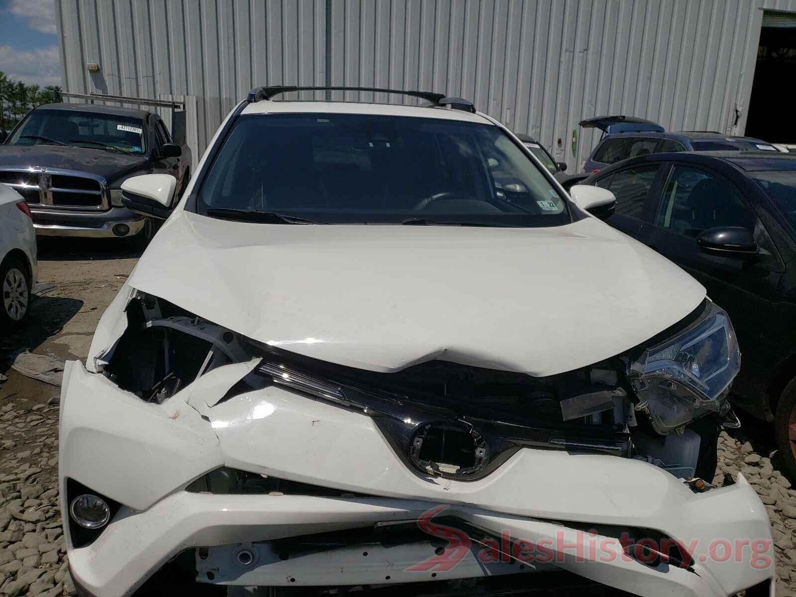 JTMRFREVXHJ128847 2017 TOYOTA RAV4