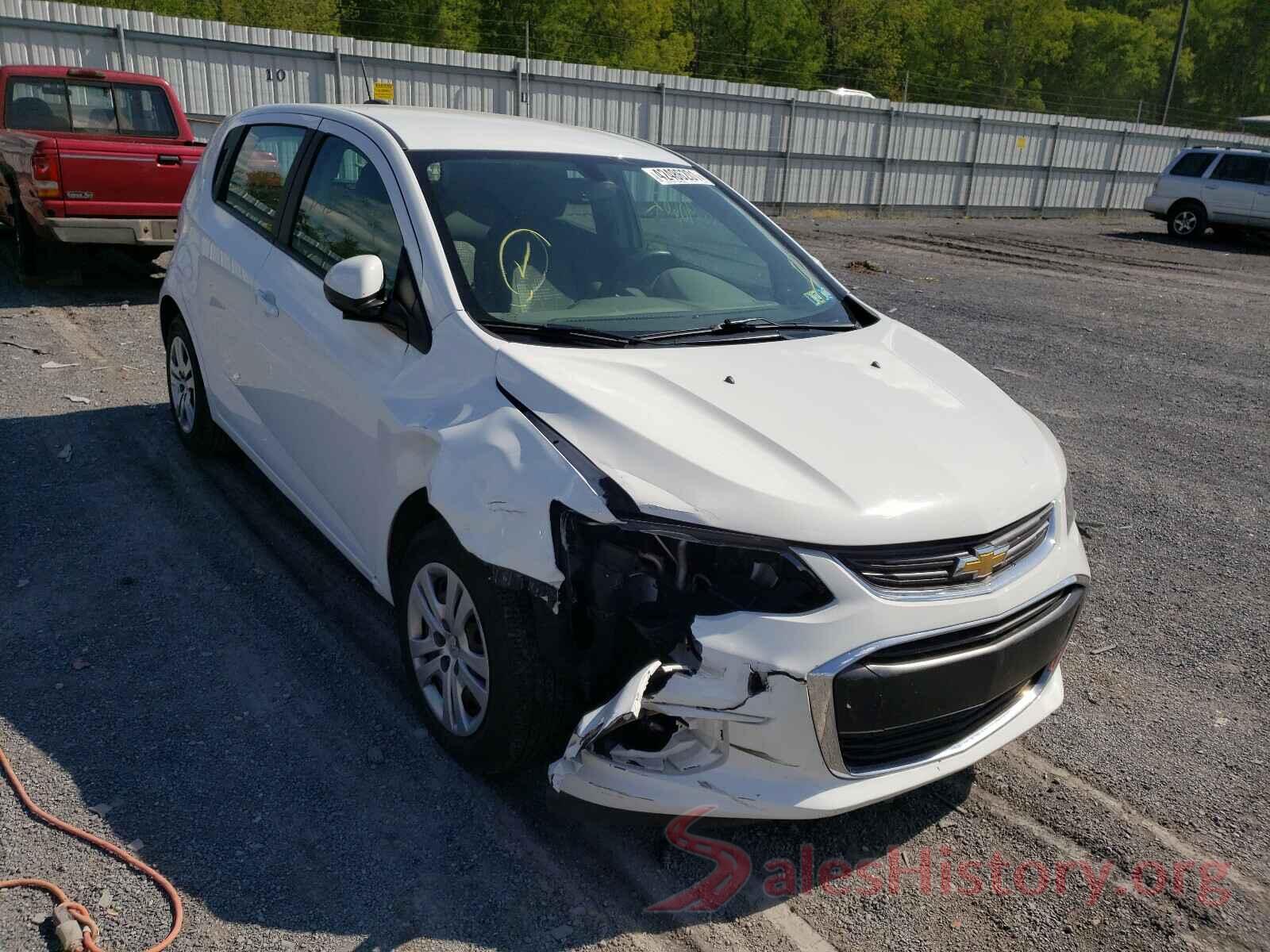 1G1JG6SG1J4125377 2018 CHEVROLET SONIC