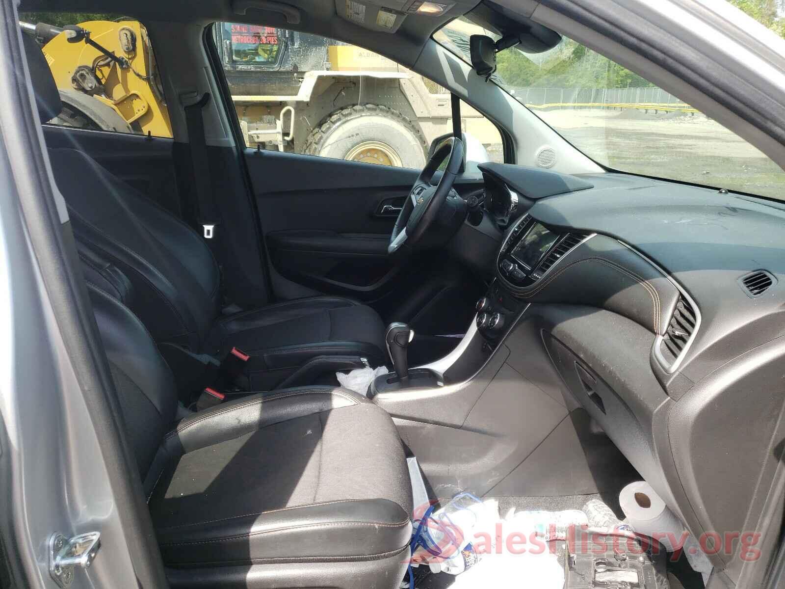 KL7CJLSB4JB729647 2018 CHEVROLET TRAX