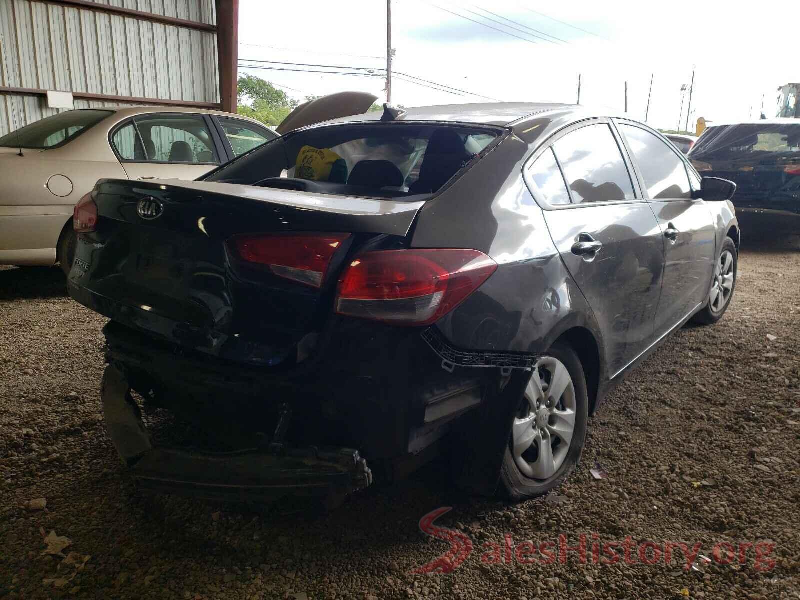 3KPFK4A78HE129923 2017 KIA FORTE