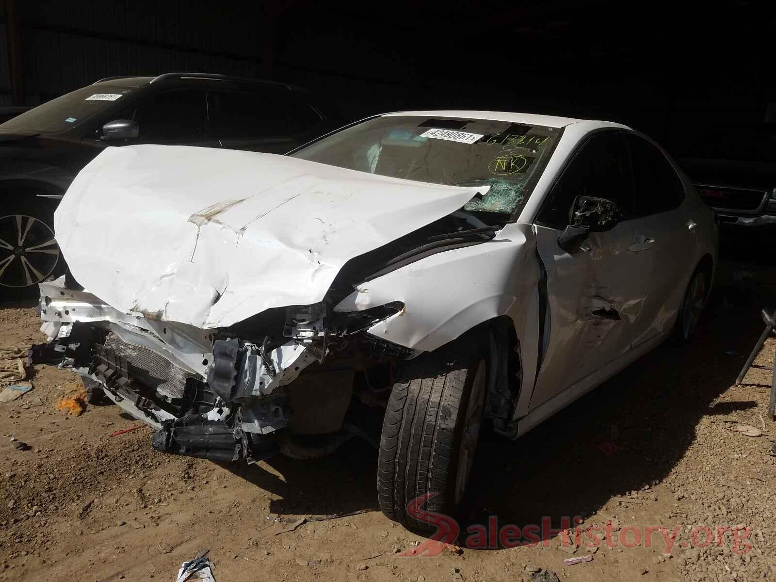 4T1B11HK4JU613214 2018 TOYOTA CAMRY