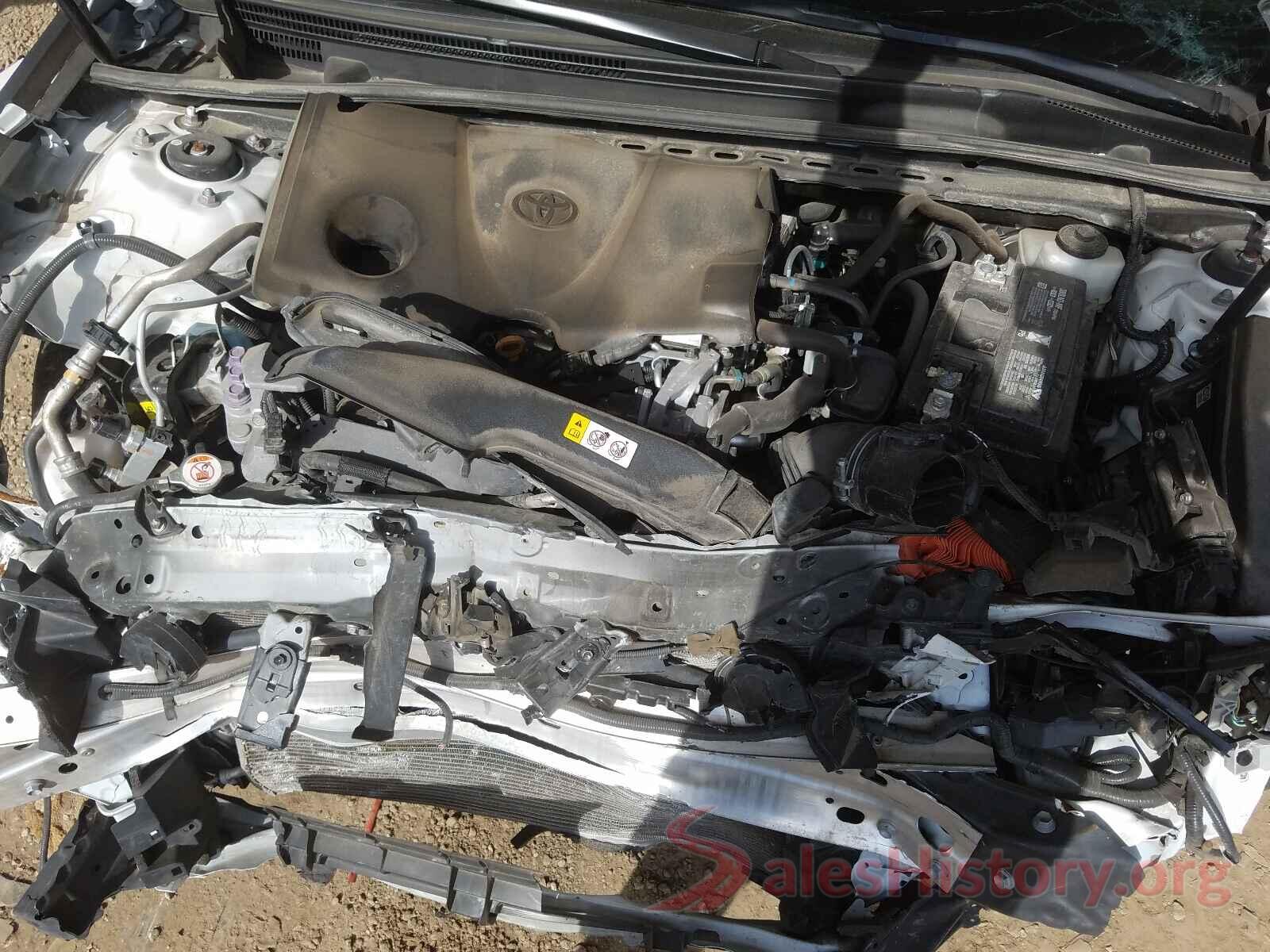 4T1B11HK4JU613214 2018 TOYOTA CAMRY