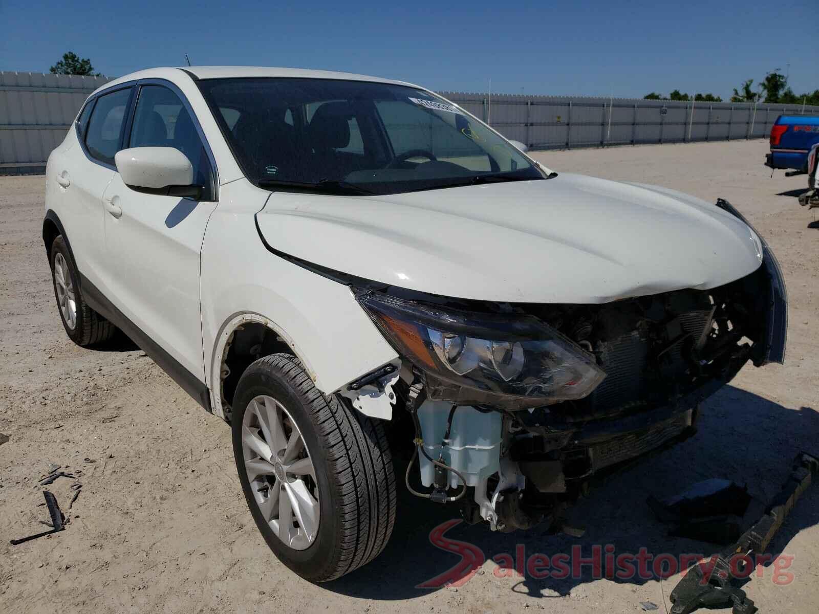 JN1BJ1CP2JW196559 2018 NISSAN ROGUE