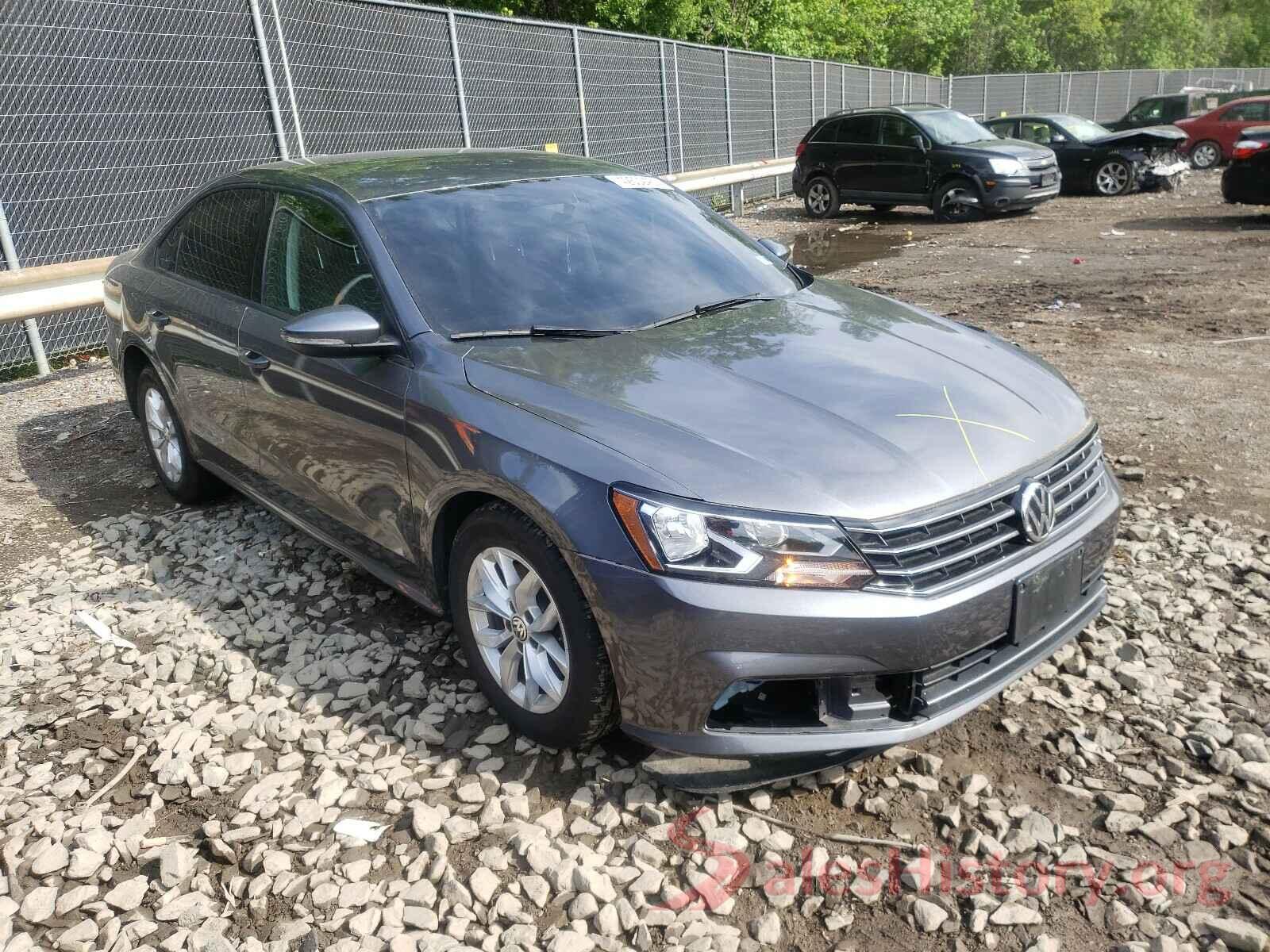 1VWAA7A38JC010856 2018 VOLKSWAGEN PASSAT