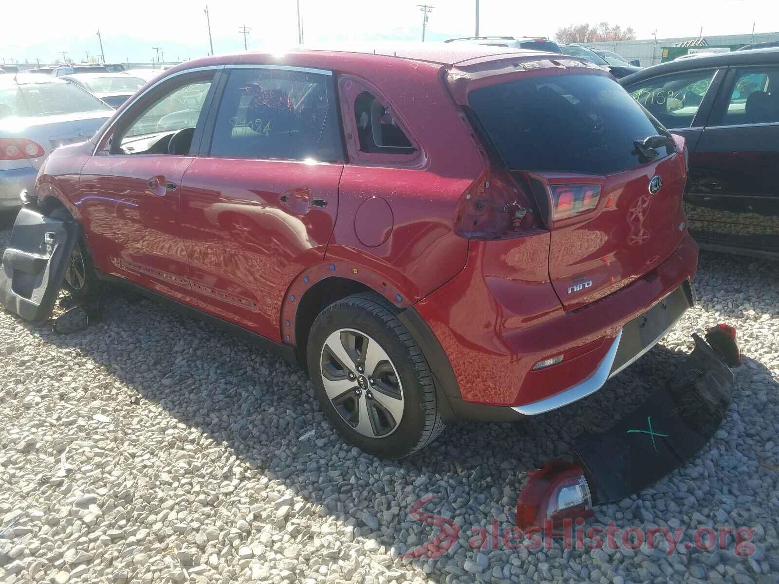 KNDCC3LC9H5050566 2017 KIA NIRO