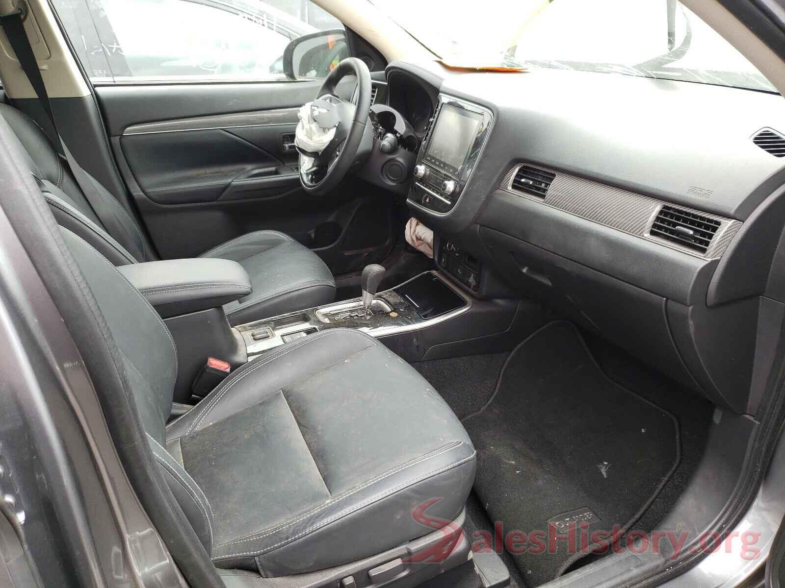 JA4AD3A33LJ001882 2020 MITSUBISHI OUTLANDER