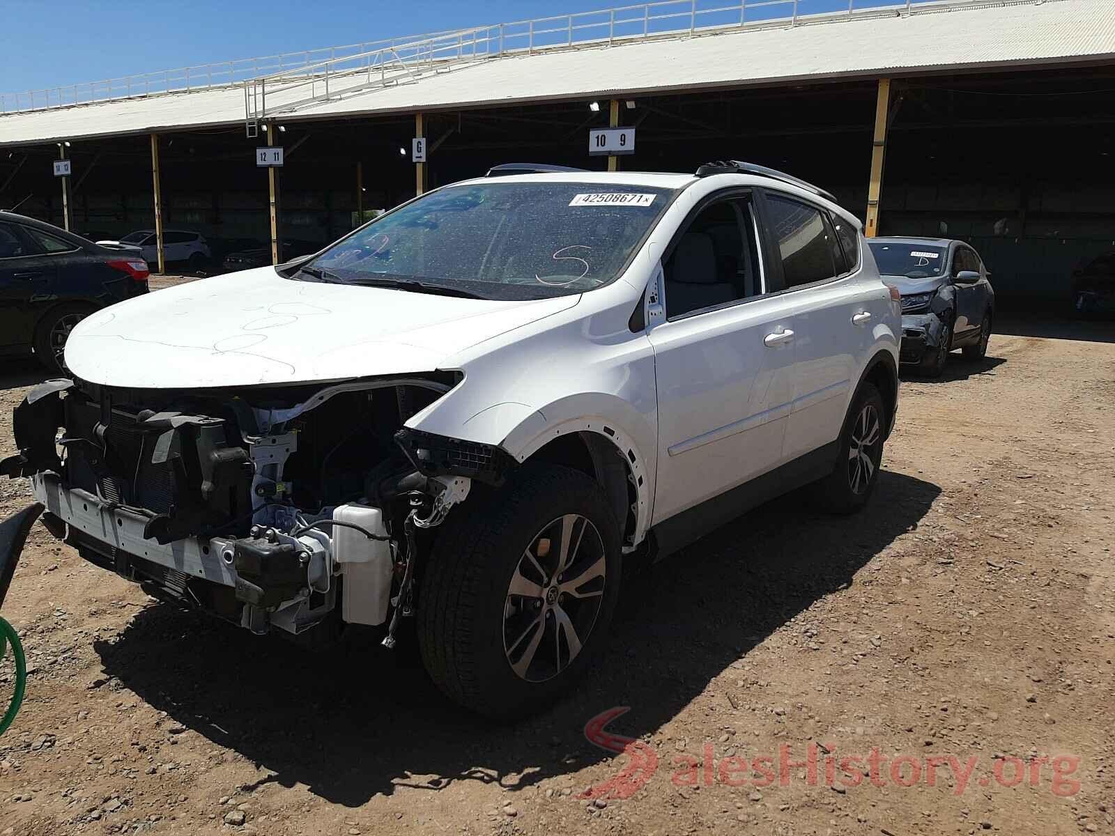 JTMWFREV0HJ138662 2017 TOYOTA RAV4