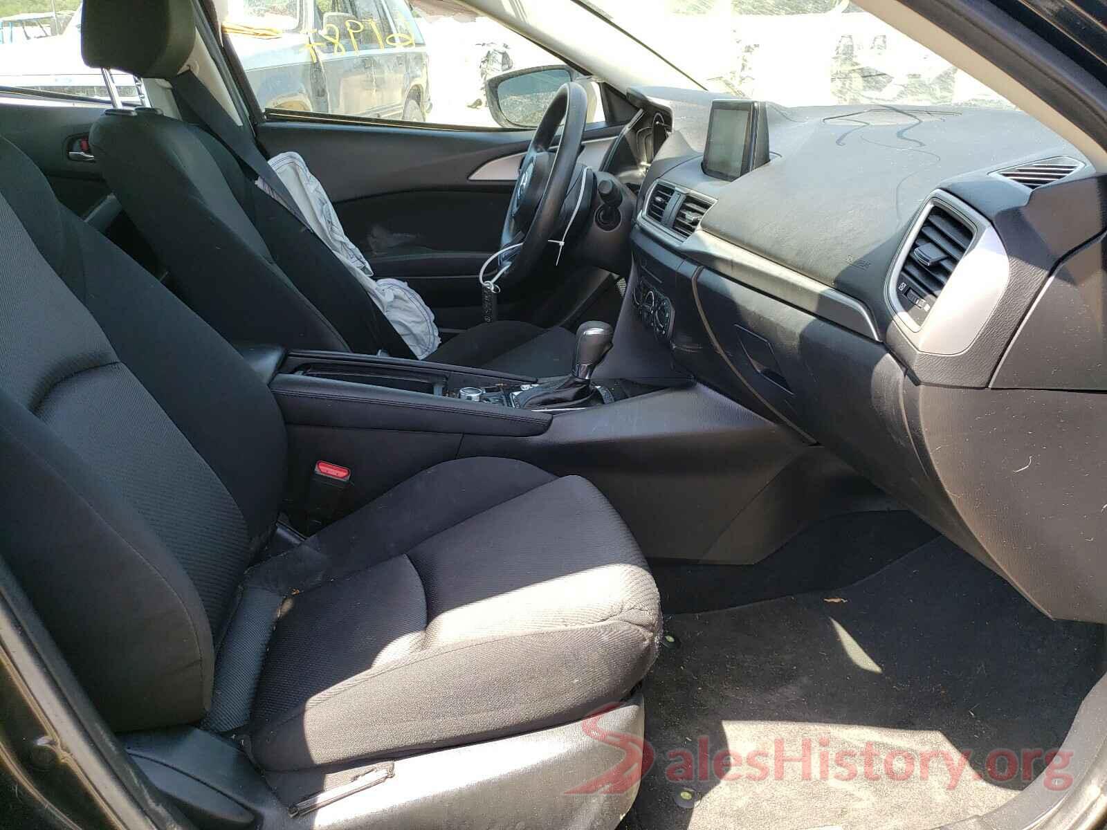 3MZBN1U78JM160713 2018 MAZDA 3