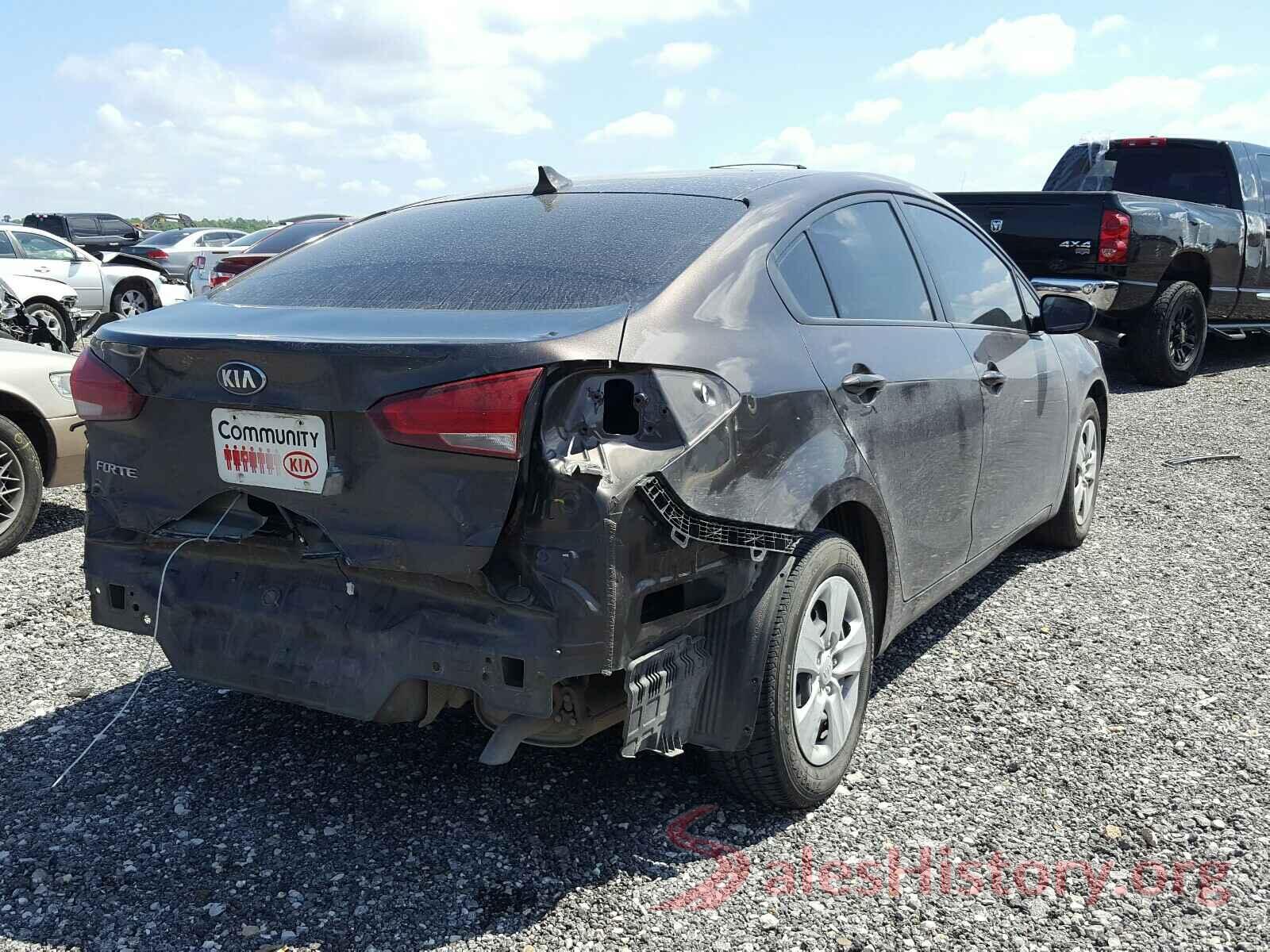 3KPFK4A70JE227026 2018 KIA FORTE