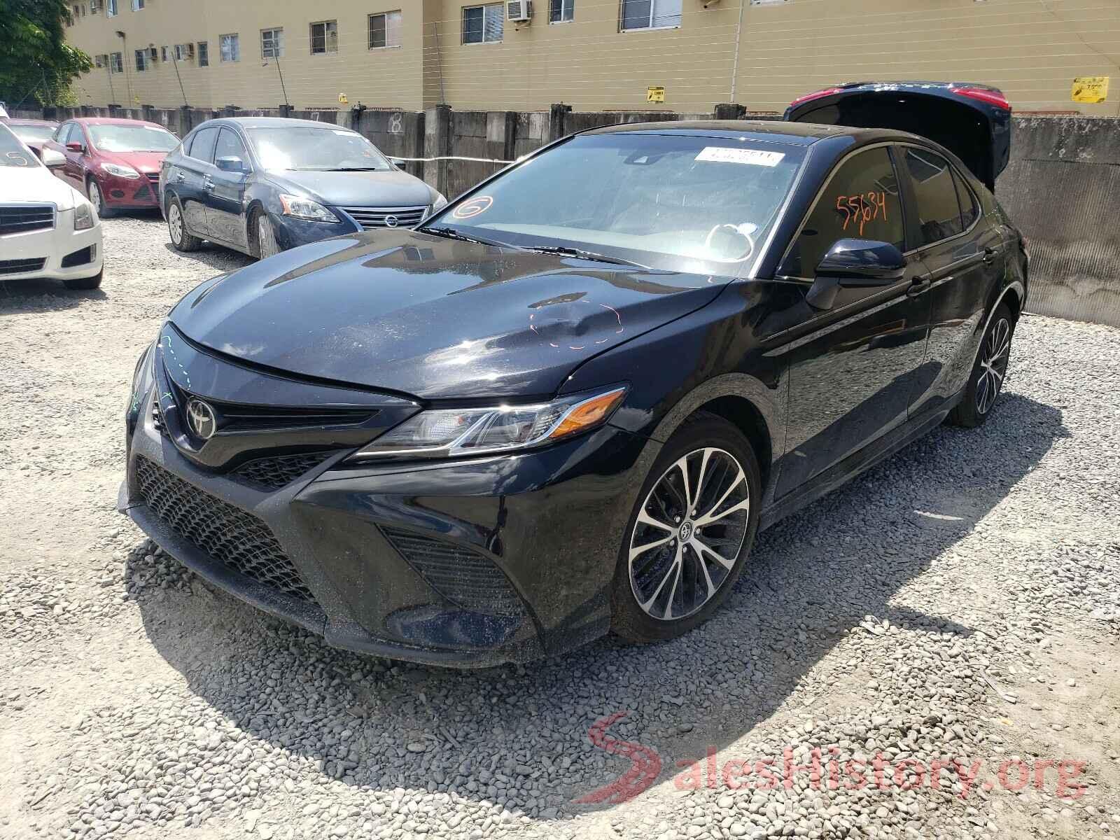 4T1B11HK6JU674385 2018 TOYOTA CAMRY