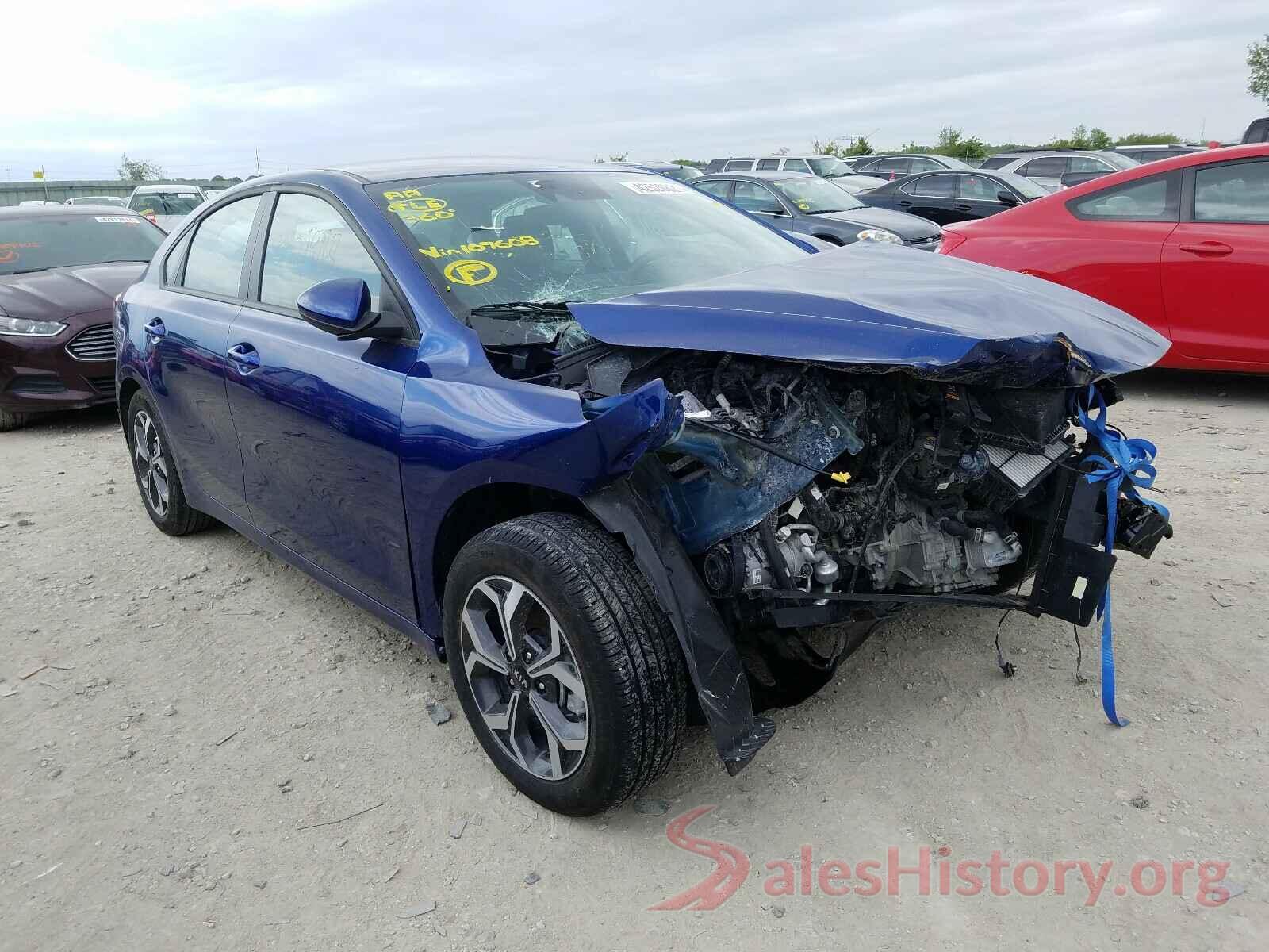 3KPF24AD4KE107608 2019 KIA FORTE