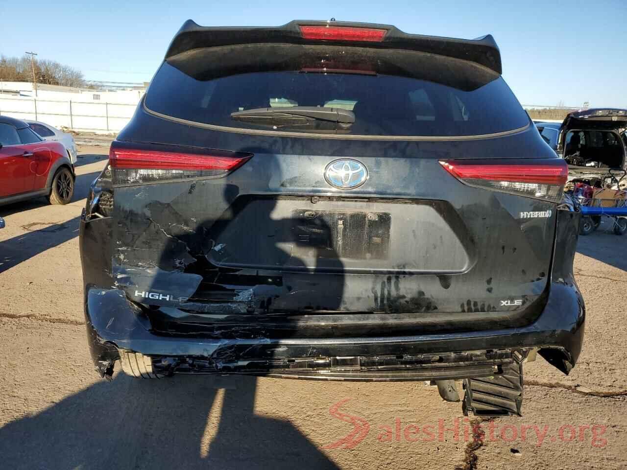 5TDHBRCH4MS534690 2021 TOYOTA HIGHLANDER