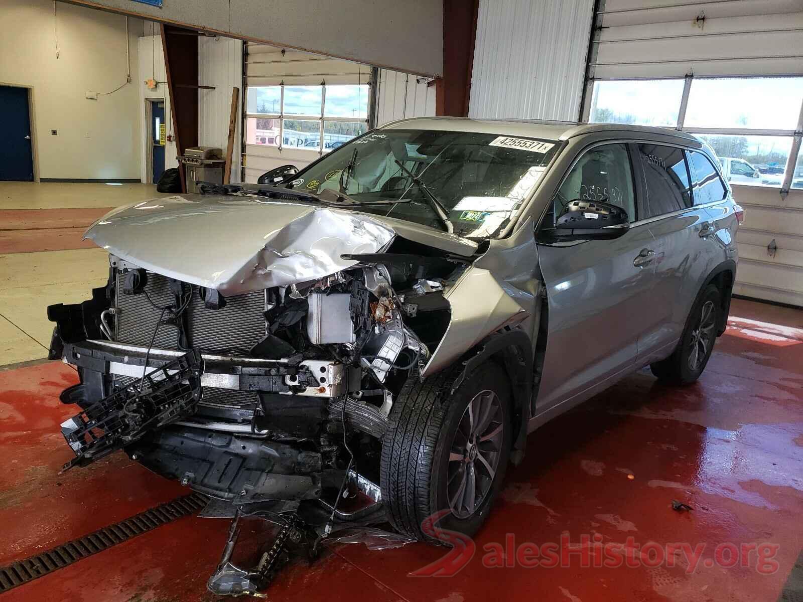 5TDJZRFH1JS885254 2018 TOYOTA HIGHLANDER