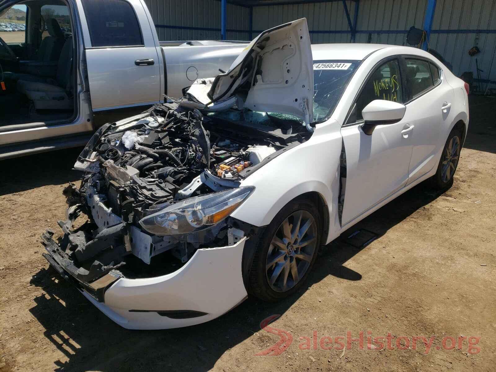 3MZBN1V36JM209869 2018 MAZDA 3