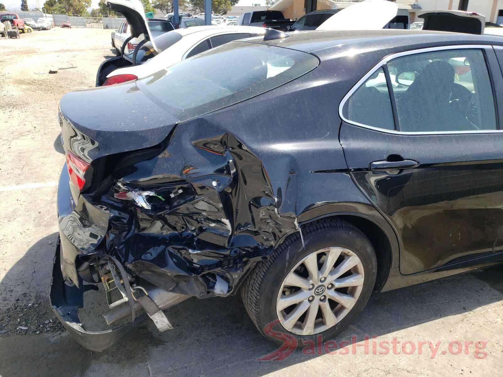 4T1B11HKXKU252668 2019 TOYOTA CAMRY