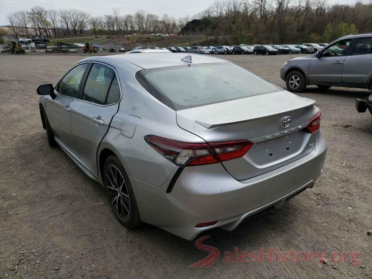 4T1G11AK4MU599559 2021 TOYOTA CAMRY