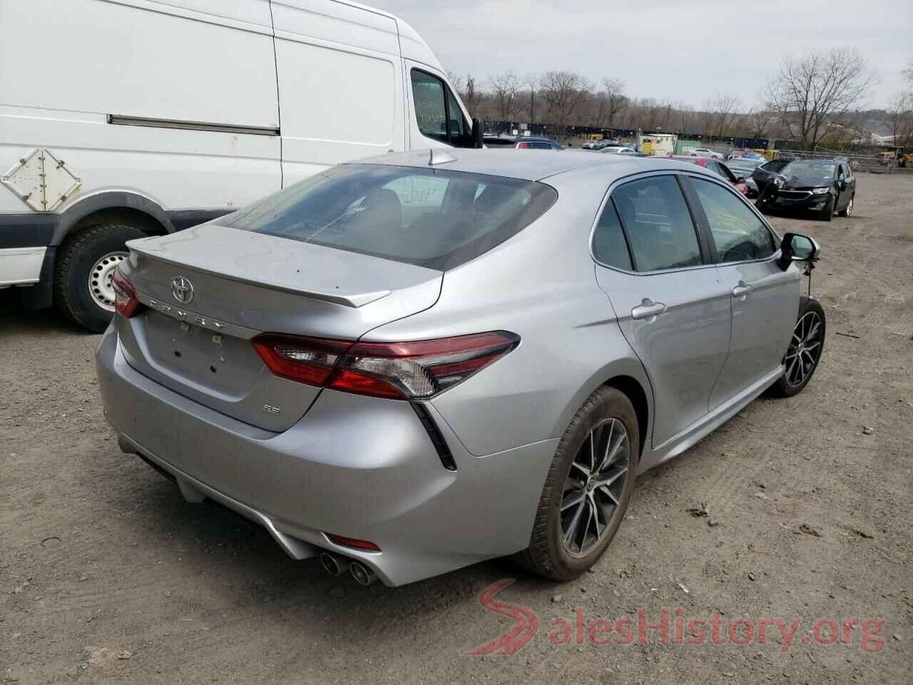 4T1G11AK4MU599559 2021 TOYOTA CAMRY