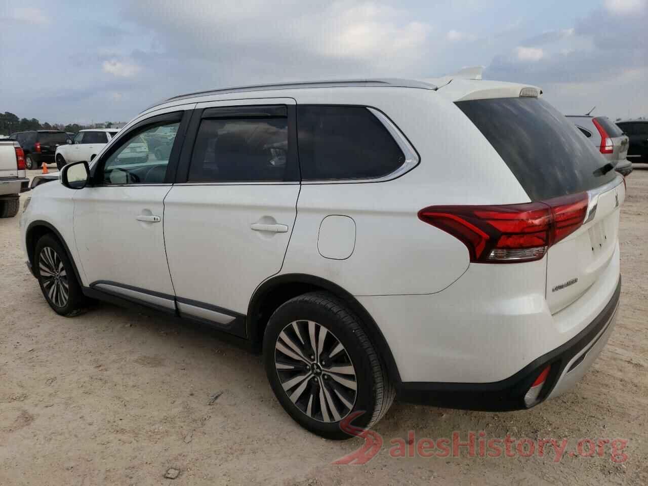 JA4AD3A30LZ024764 2020 MITSUBISHI OUTLANDER