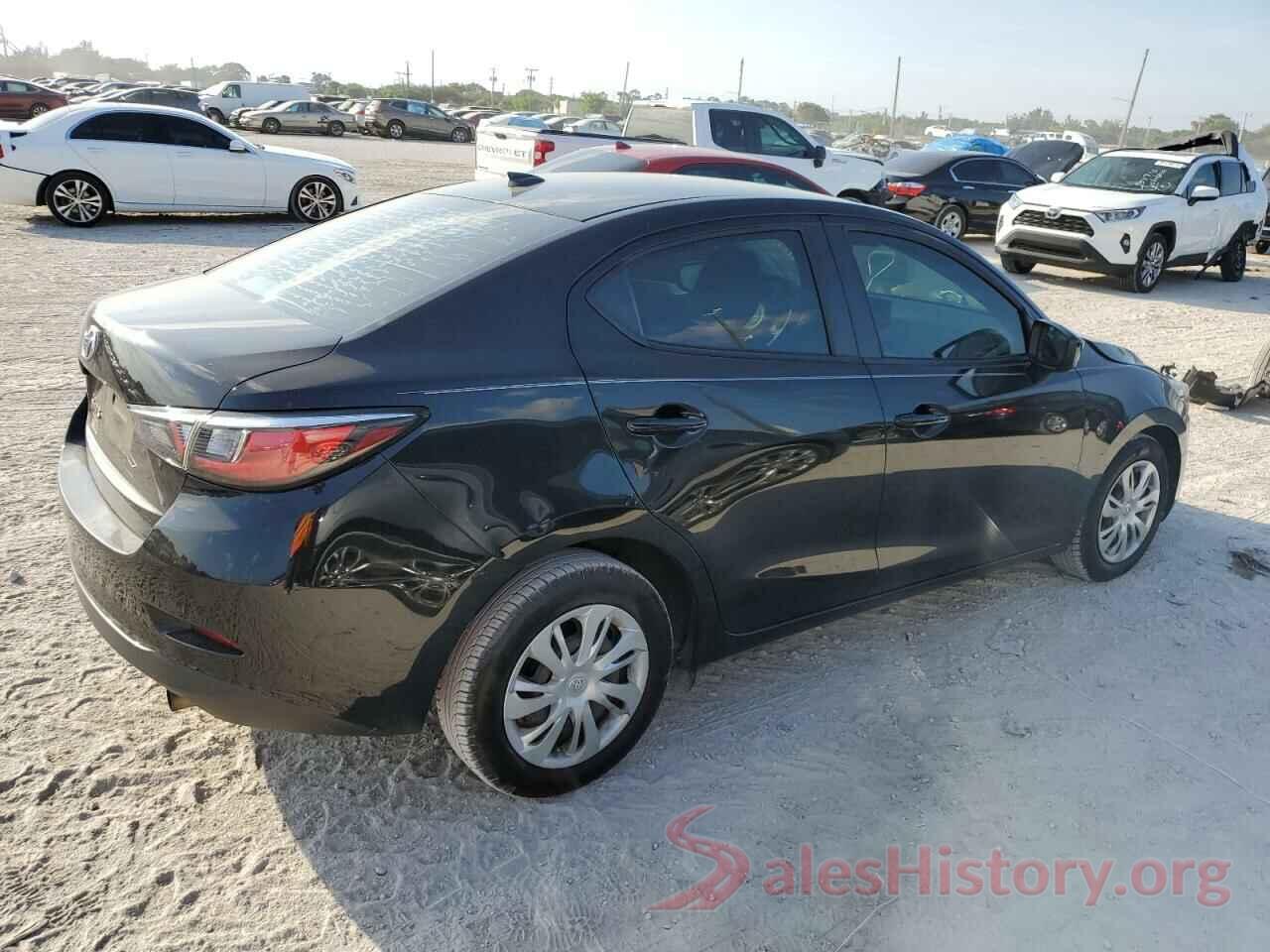 3MYDLBYV1KY501946 2019 TOYOTA YARIS