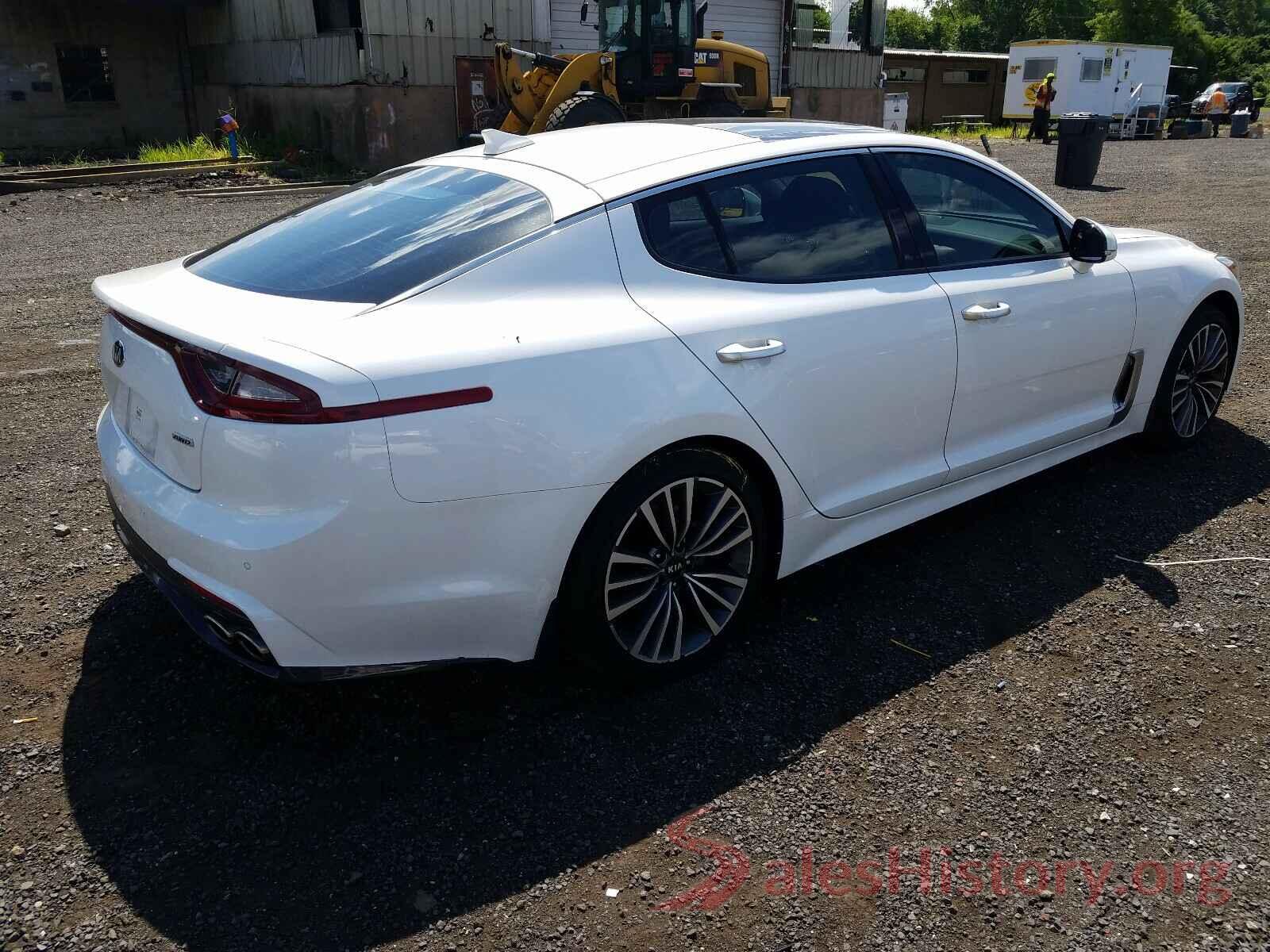 KNAE25LA6J6036076 2018 KIA STINGER