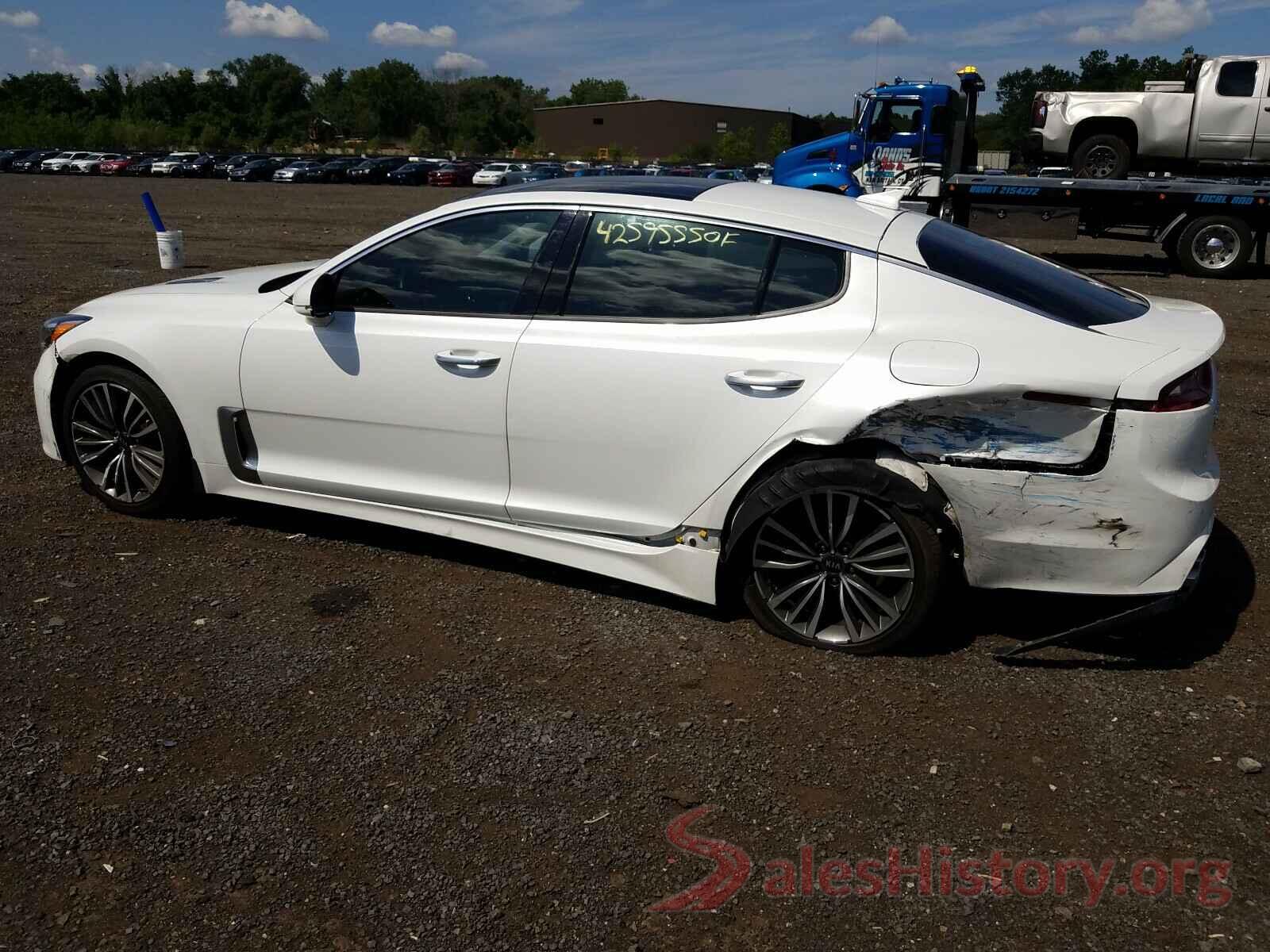 KNAE25LA6J6036076 2018 KIA STINGER