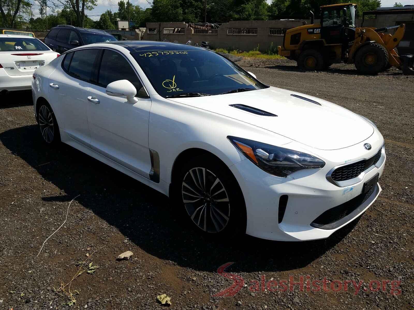 KNAE25LA6J6036076 2018 KIA STINGER