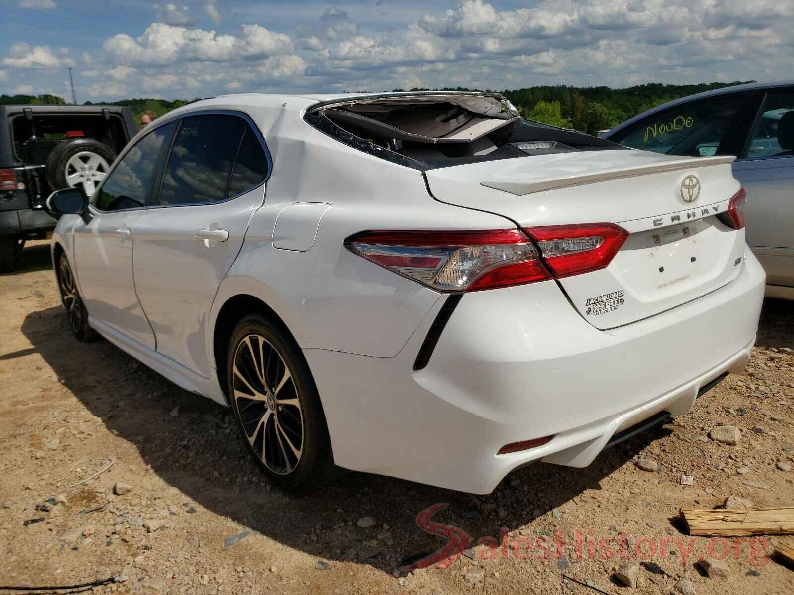 4T1B11HK4JU032117 2018 TOYOTA CAMRY