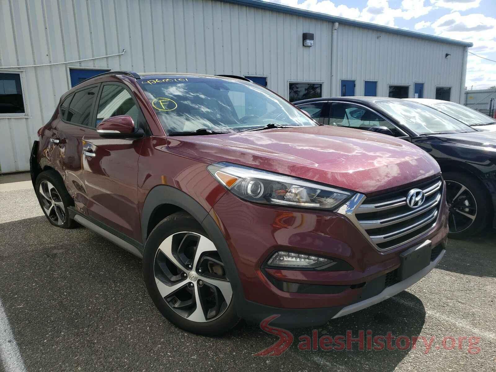 KM8J3CA2XHU307995 2017 HYUNDAI TUCSON