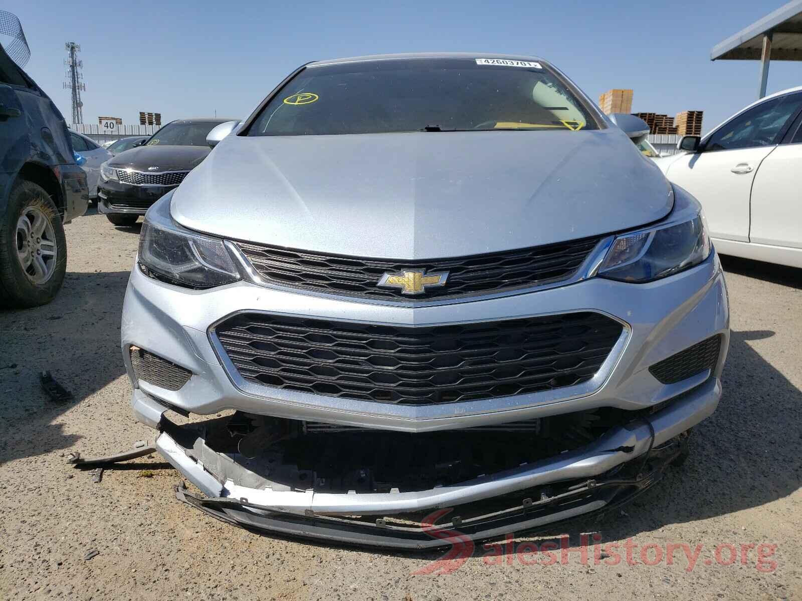 1G1BE5SM0J7123208 2018 CHEVROLET CRUZE