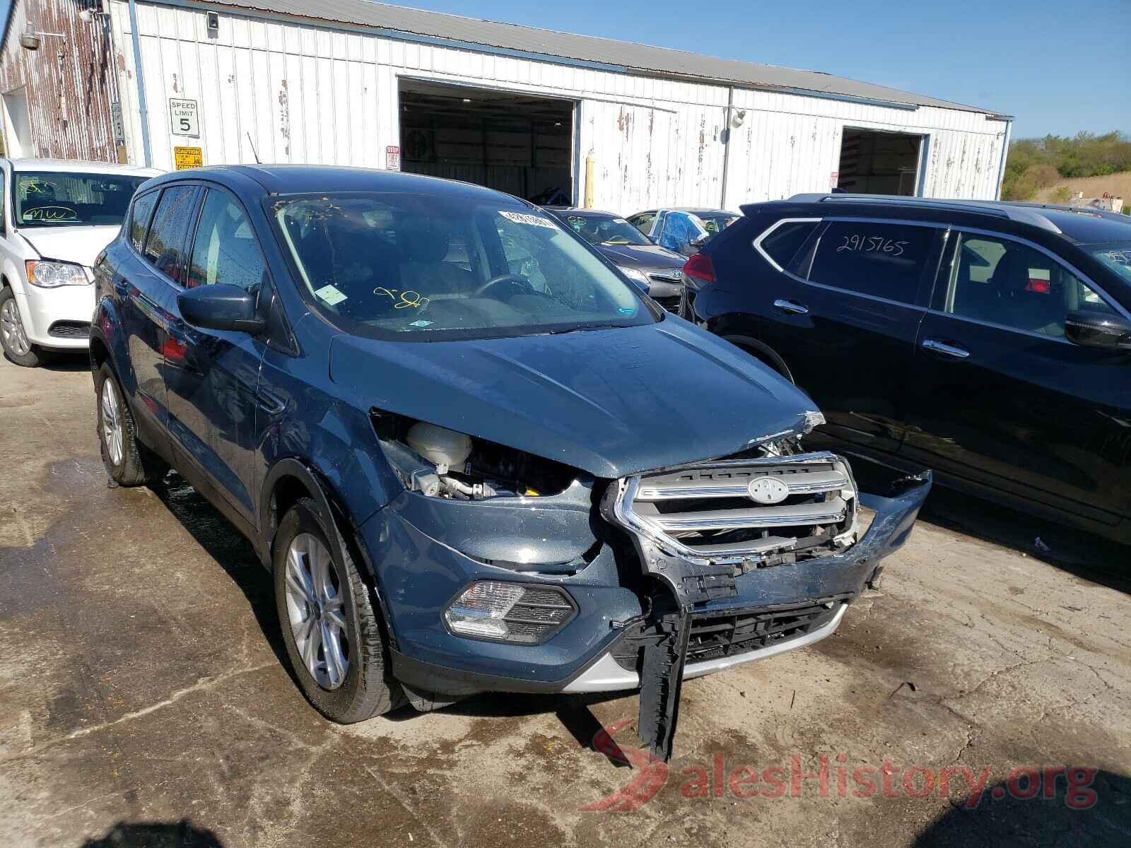 1FMCU0GD7KUA02636 2019 FORD ESCAPE