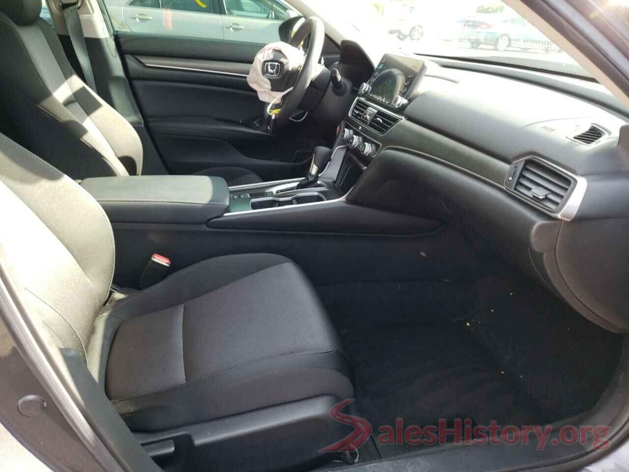 1HGCV1F1XJA082658 2018 HONDA ACCORD