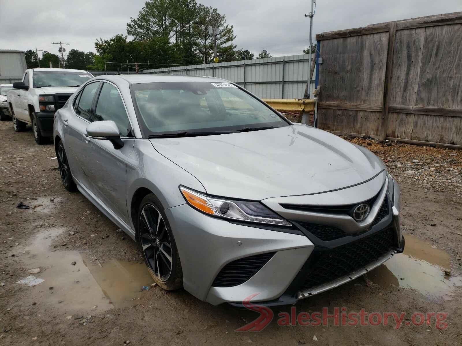 4T1B61HK4JU500820 2018 TOYOTA CAMRY