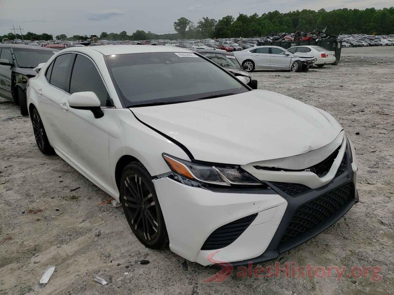 JTNB11HK8J3028478 2018 TOYOTA CAMRY